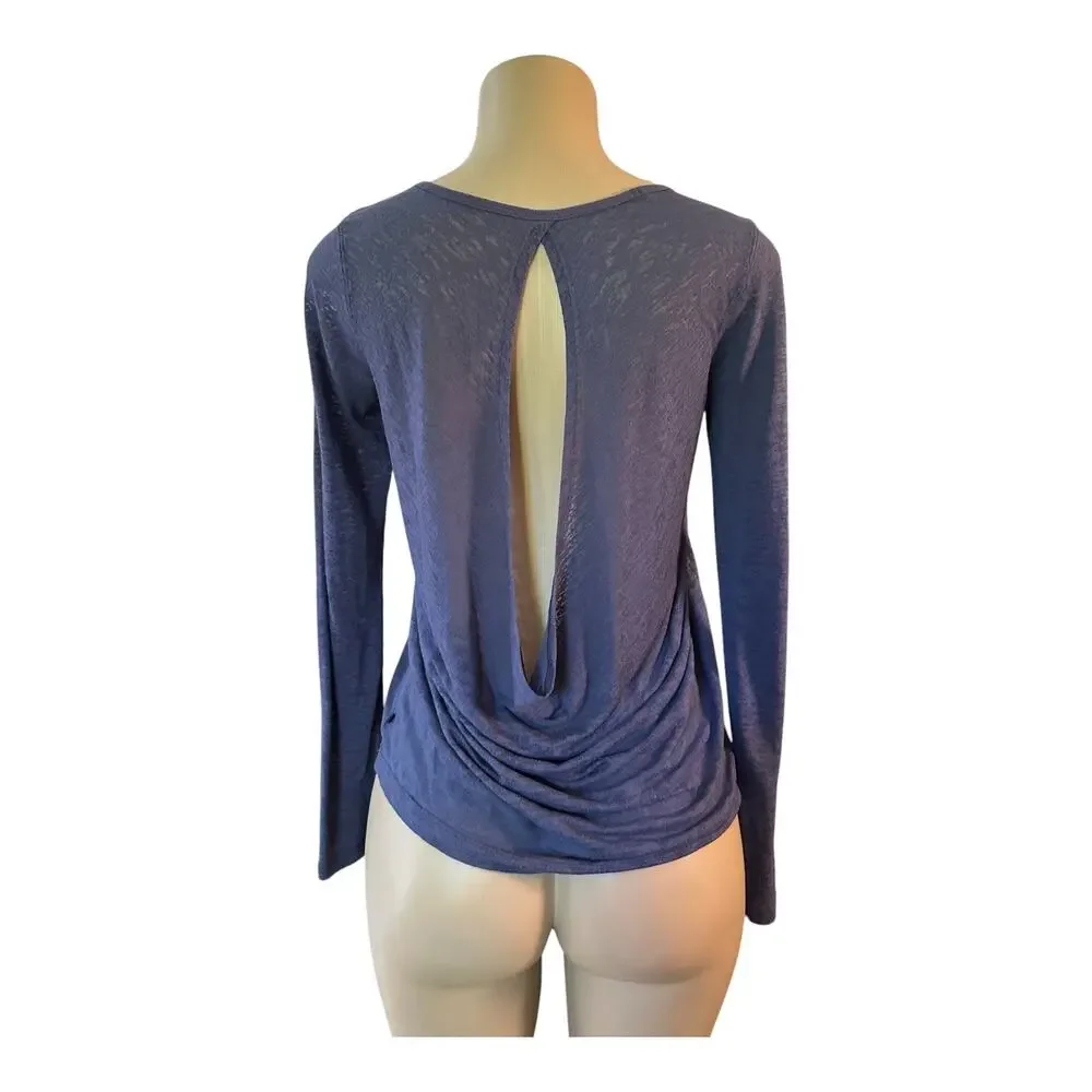 Women 6 Lululemon Long Sleeved Tee T-Shirt Top Blue Cut-Out Back Opening Burnout